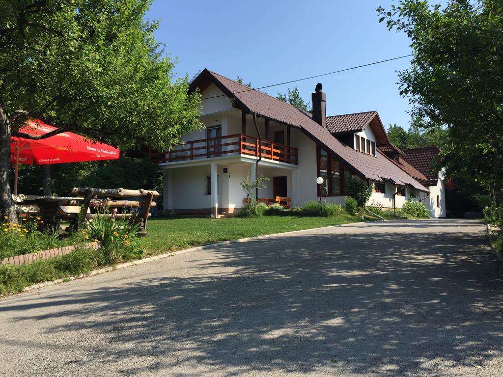 House Samardzic Hotel Jezerce Luaran gambar