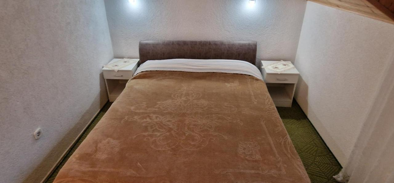 House Samardzic Hotel Jezerce Luaran gambar