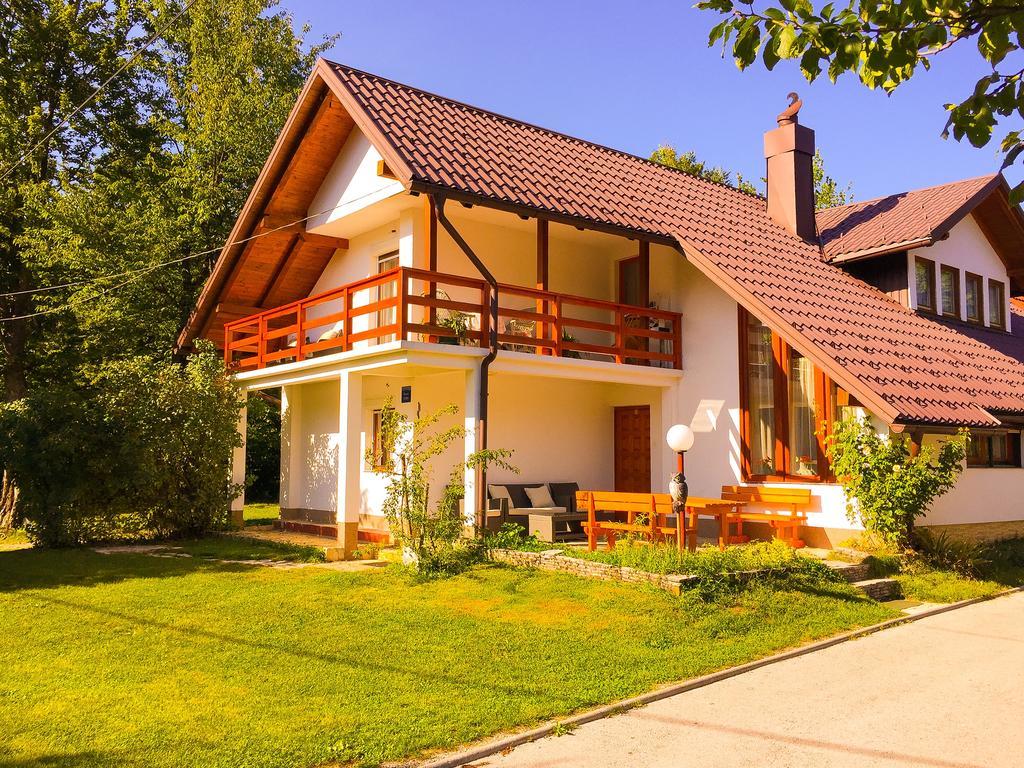 House Samardzic Hotel Jezerce Luaran gambar