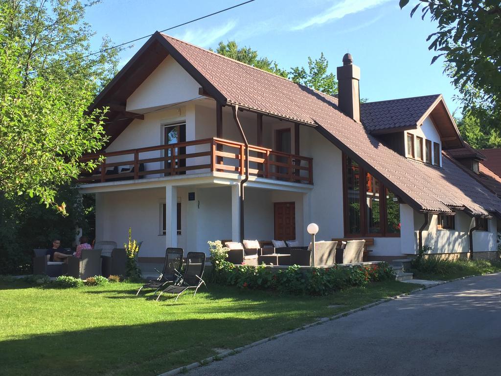 House Samardzic Hotel Jezerce Luaran gambar